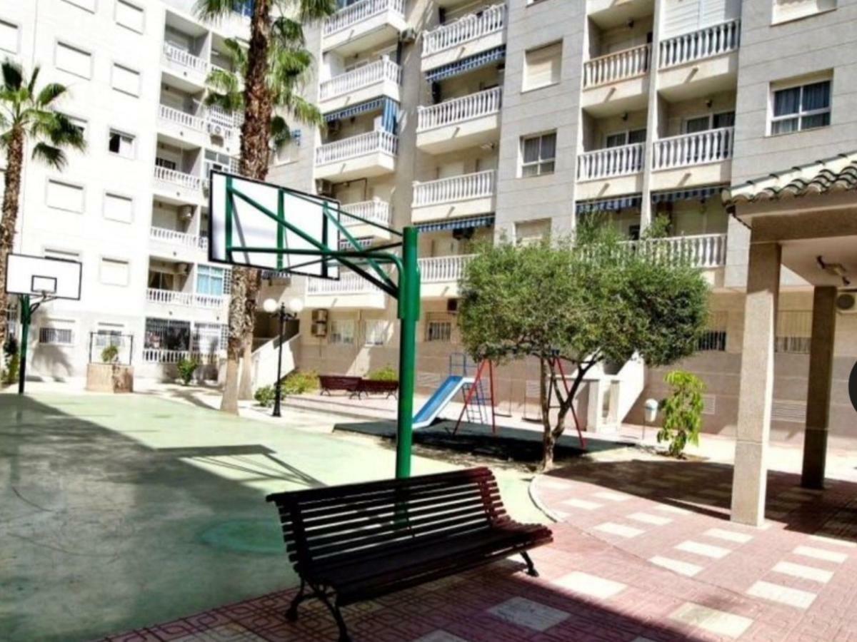 Luxury Beach Apartment Torrevieja Kültér fotó